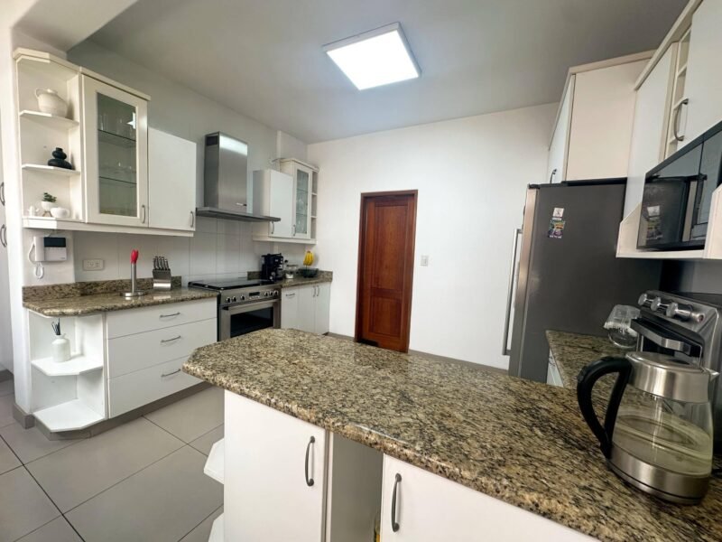 Venta de hermosa Casa en La Planicie, La Molina