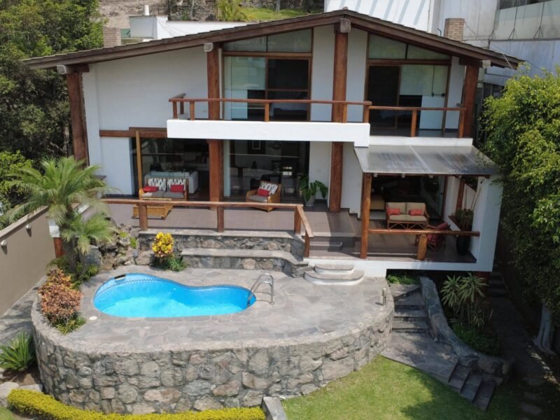 Venta de hermosa Casa en La Planicie, La Molina