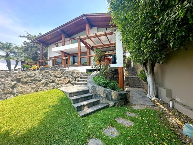 Venta de hermosa Casa en La Planicie, La Molina