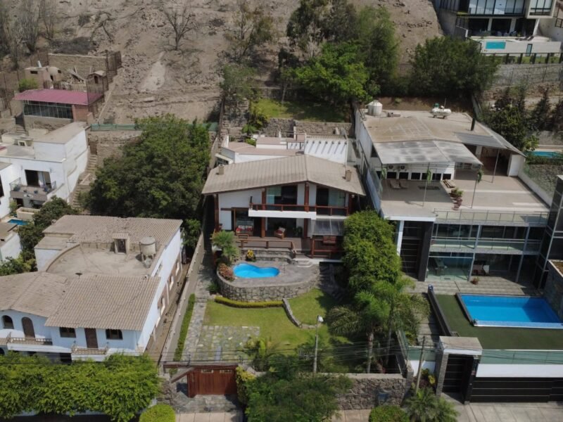 Venta de hermosa Casa en La Planicie, La Molina