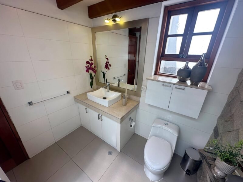 Venta de hermosa Casa en La Planicie, La Molina