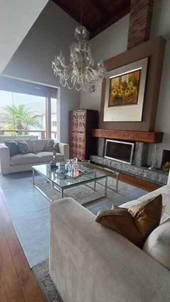 Venta de hermosa Casa en La Planicie, La Molina