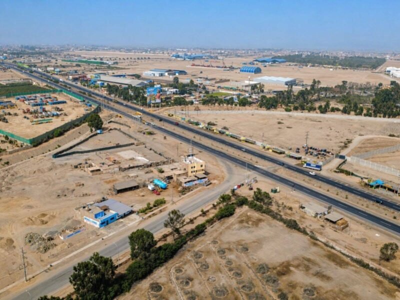 TERRENO INDUSTRIAL EN CHILCA!