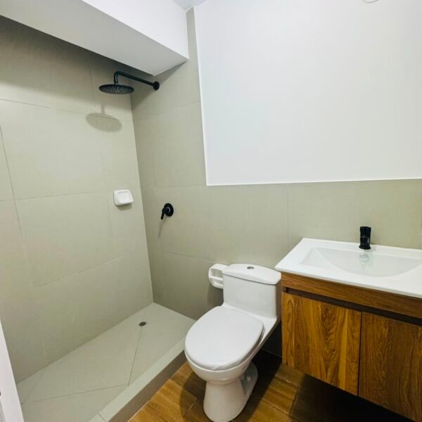 DEPARTAMENTO EN SAN BORJA DE ESTRENO - Primer piso
