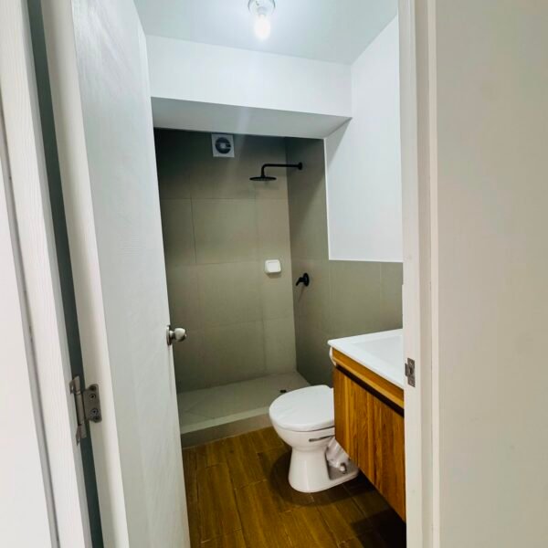 DEPARTAMENTO EN SAN BORJA DE ESTRENO - Primer piso