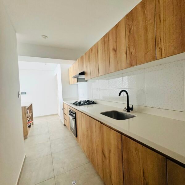 DEPARTAMENTO EN SAN BORJA DE ESTRENO - Primer piso