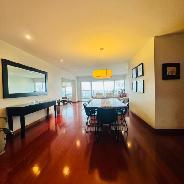 Departamento en venta en Cerros de Camacho