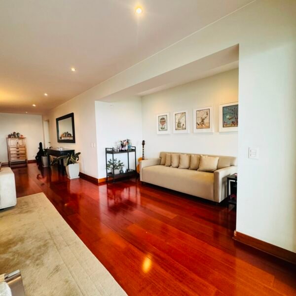 Departamento en venta en Cerros de Camacho