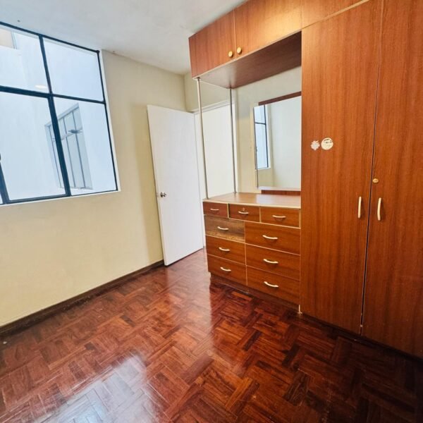 Casa tipo chalet en venta Lince