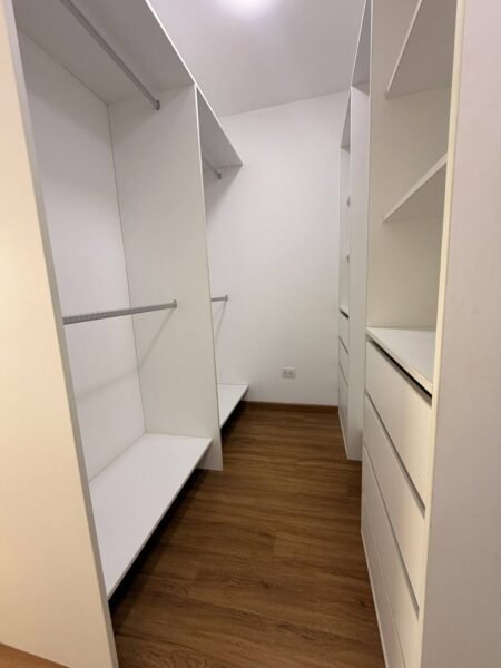 DEPARTAMENTO EN VENTA CON VISTA EXTERIOR SAN BORJA