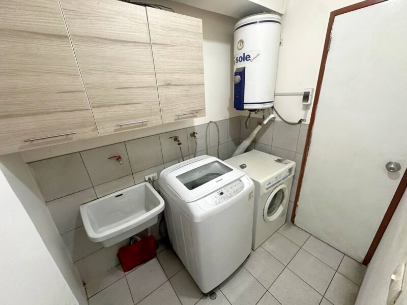 DÚPLEX EN VENTA EN MONTERRICO SURCO