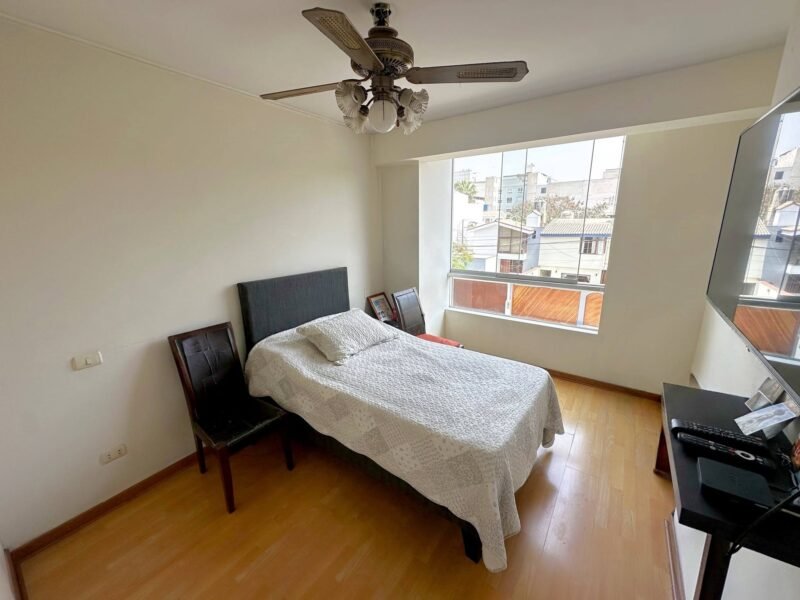 DÚPLEX EN VENTA EN MONTERRICO SURCO