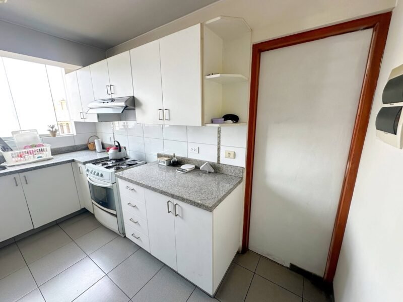 DÚPLEX EN VENTA EN MONTERRICO SURCO