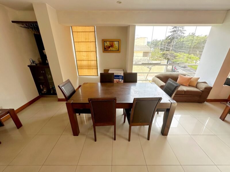 DÚPLEX EN VENTA EN MONTERRICO SURCO