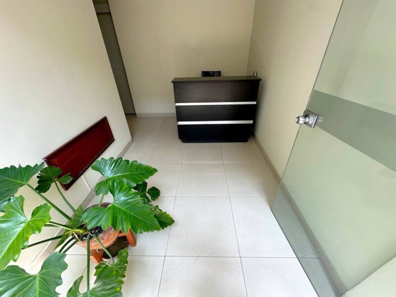 DÚPLEX EN VENTA EN MONTERRICO SURCO