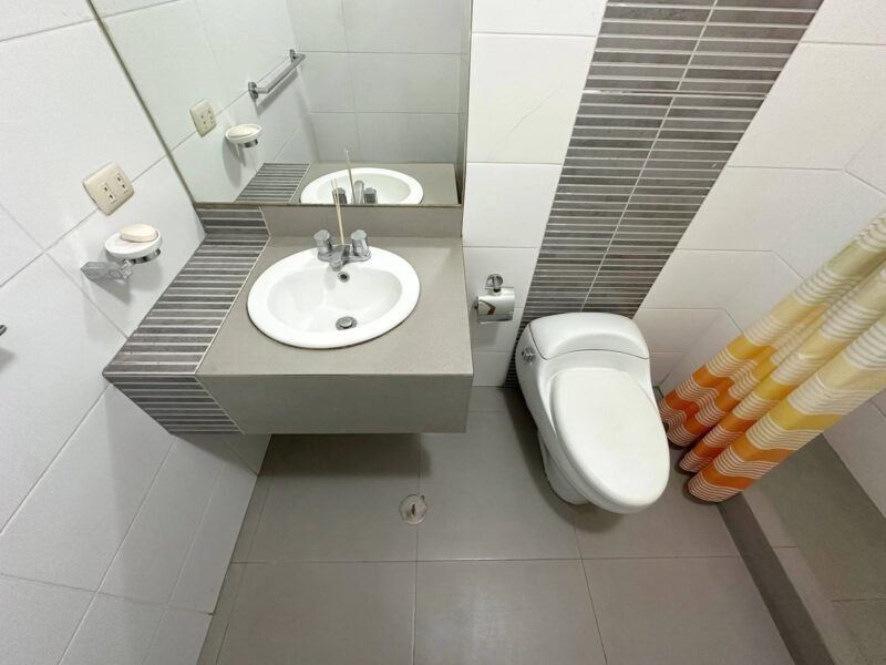 DÚPLEX EN VENTA EN MONTERRICO SURCO