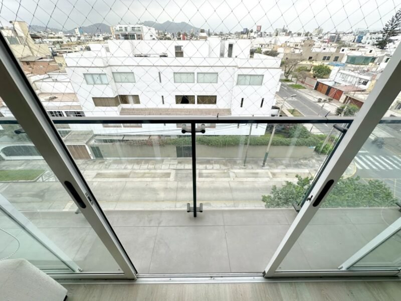 VENTA DE DUPLEX EXCELENTE UBICACION EN SAN BORJA