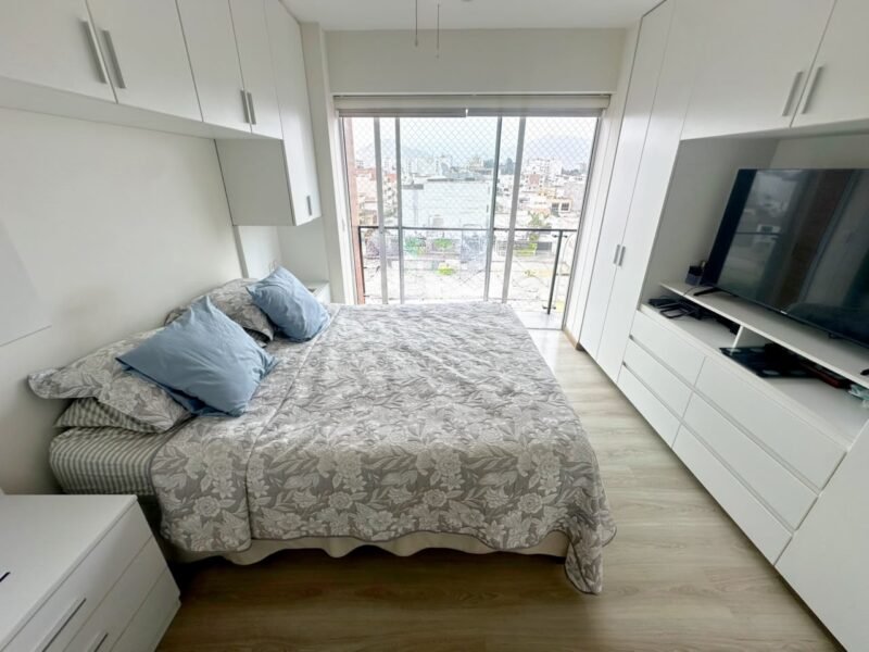 VENTA DE DUPLEX EXCELENTE UBICACION EN SAN BORJA