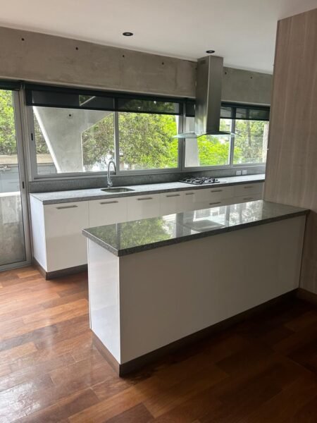 VENTA! De un departamento Loft en Calle Francia a Pasos del Malecon Cisneros Miraflores