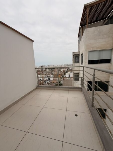 Dúplex con terraza y vista al mar en Magdalena del Mar